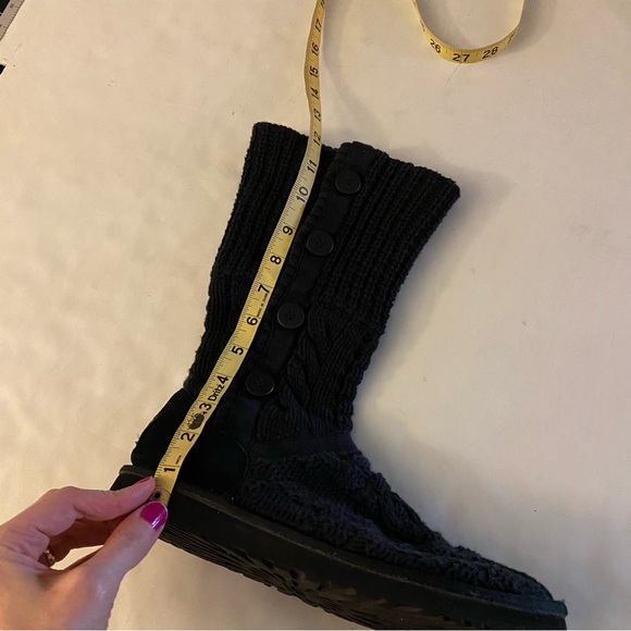 Ugg Leland Sweater Knit Boots Womens Size 9 Black Button Up Fold - Picture 12 of 12